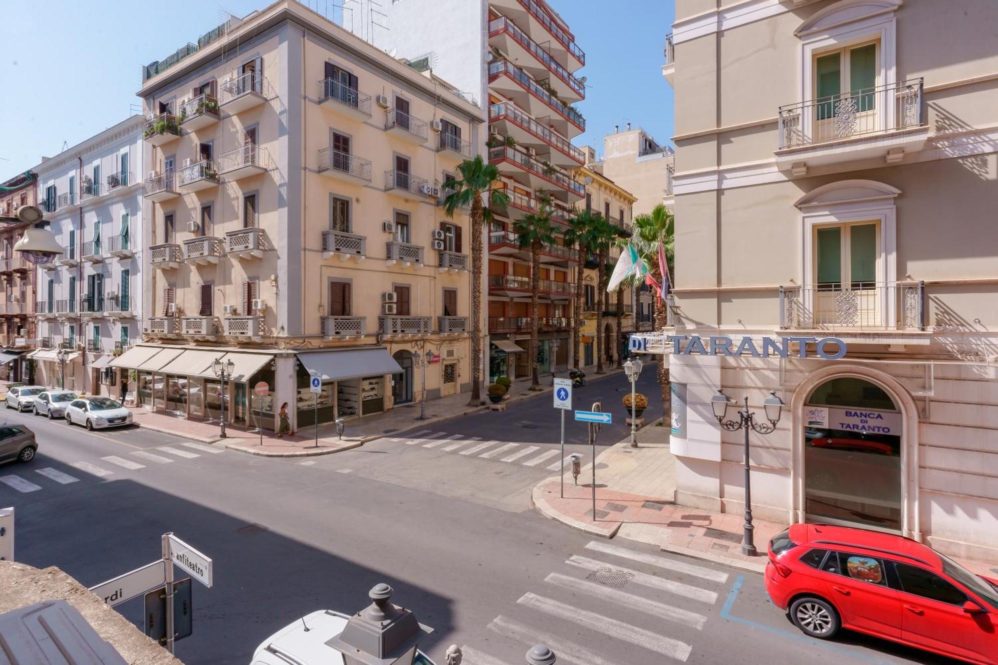 타란토 Palazzo Berardi B&B 외부 사진